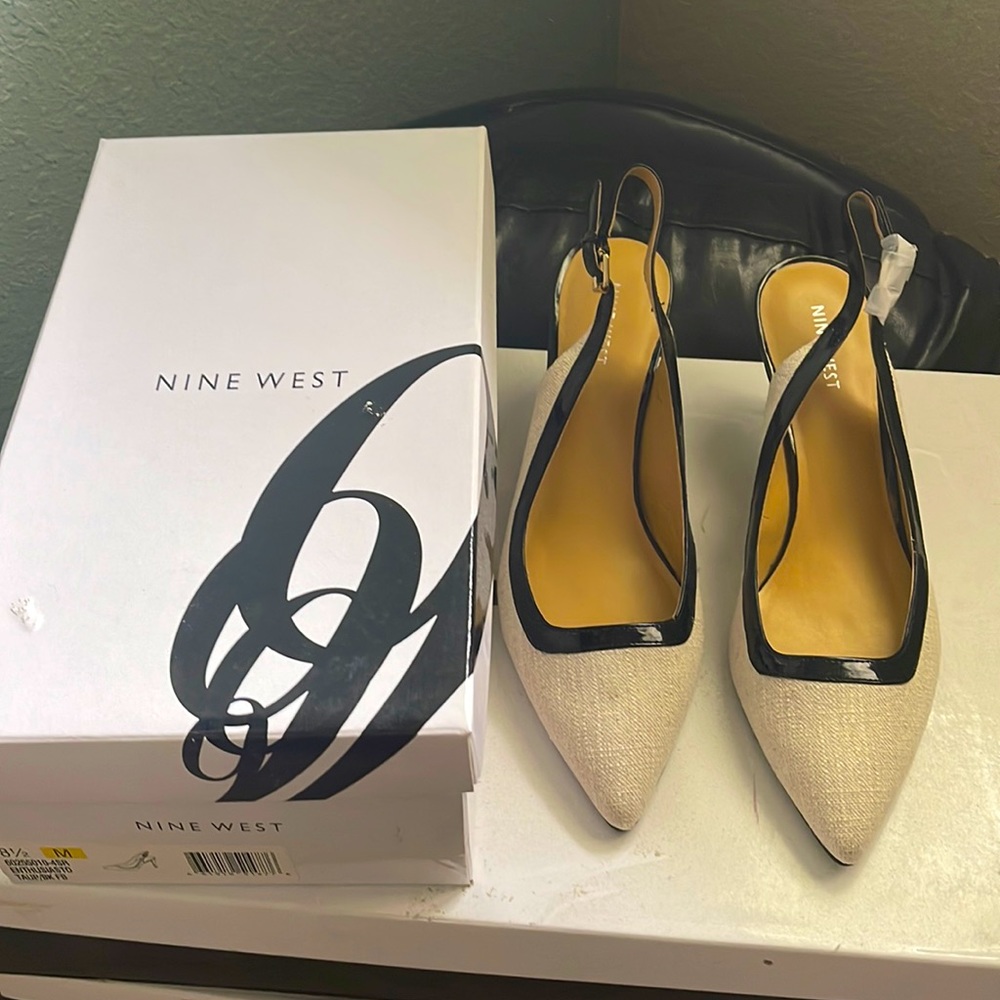 Never worn Nine West heals